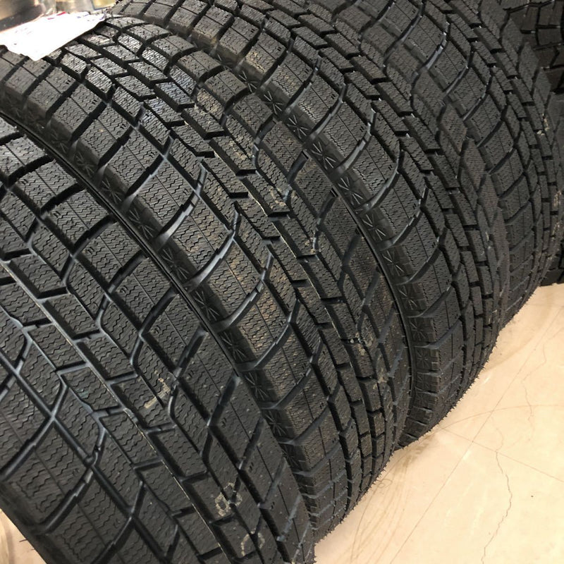 グッドイヤーiceNAVI 165/70R14 未使用品 4本セット:18000円