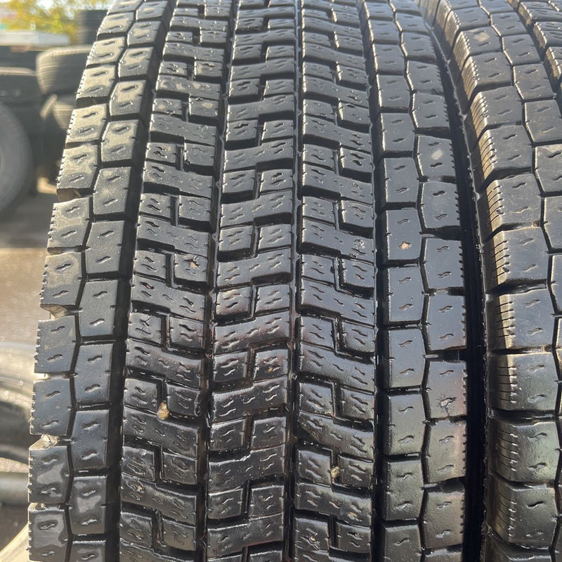 215/70R17.5 123/121J, YOKOHAMA, 903ZW 激安美品　　4本セット：21000円