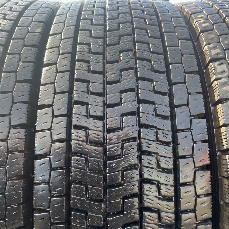 215/70R17.5 123/121J, YOKOHAMA, 903ZW 激安美品　　4本セット：21000円