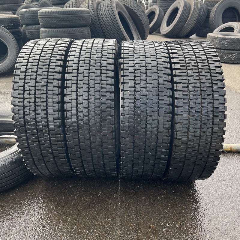 215/70R17.5 123/121 DUNLOP, SP001 激安美品　　4本セット17500円