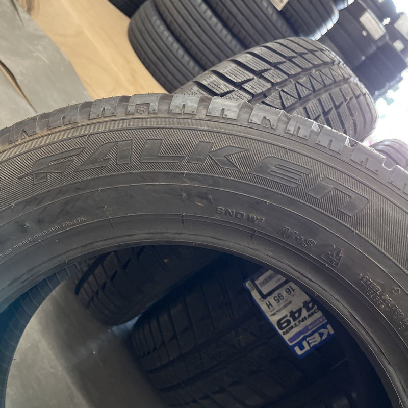 215/60R16　ファルケン　年式:2018　未使用品　激安美品4本セット:25000円