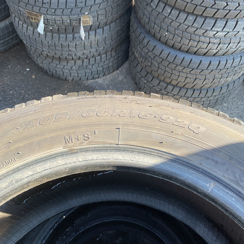 205/60R16. TOYO　　年式:2018 美品4本セット:20000円