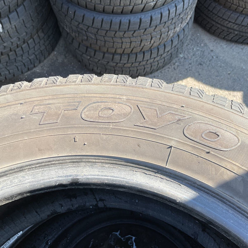 205/60R16. TOYO　　年式:2018 美品4本セット:20000円