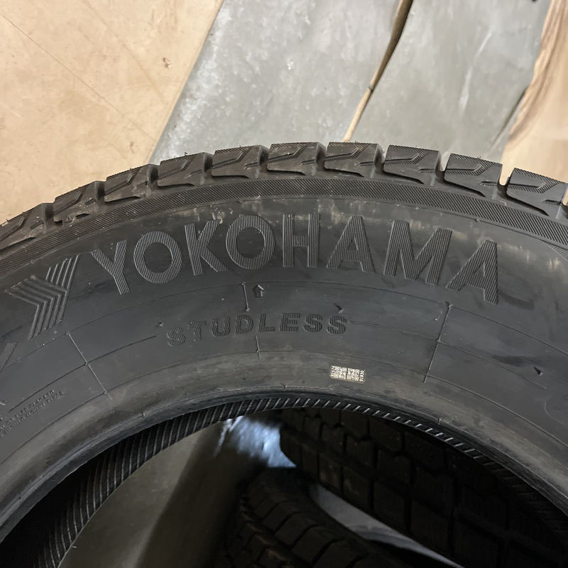 245/65R17　ヨコハマ　未使用品　年式:2019 激安美品4本セット:44000円