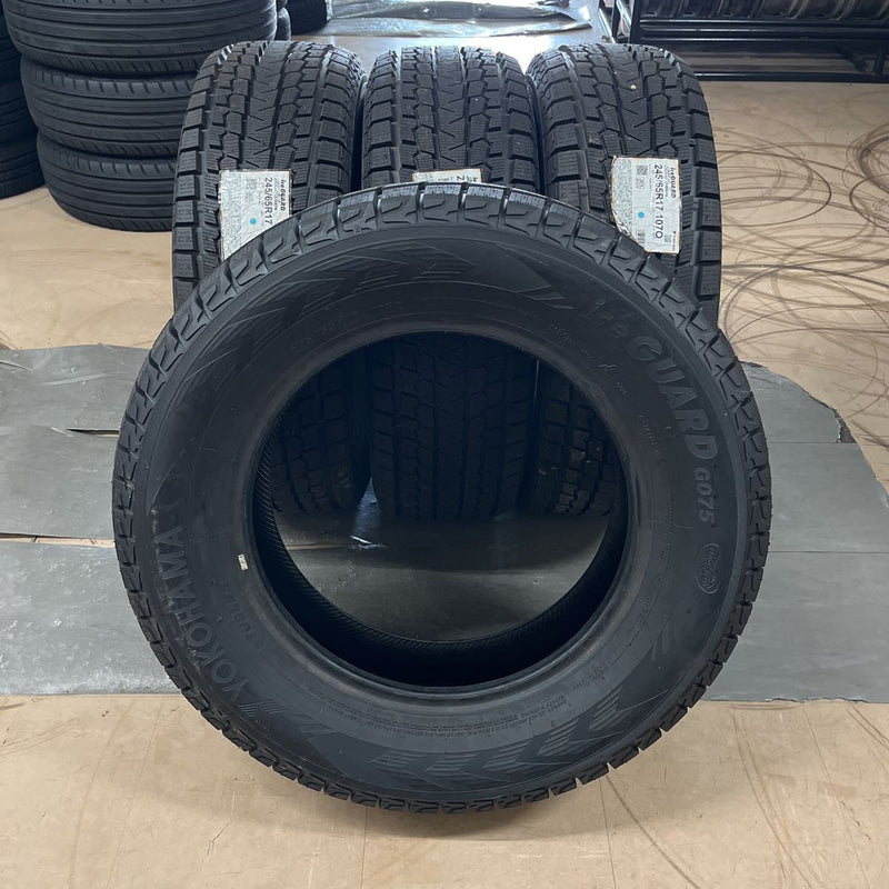 245/65R17　ヨコハマ　未使用品　年式:2019 激安美品4本セット:44000円