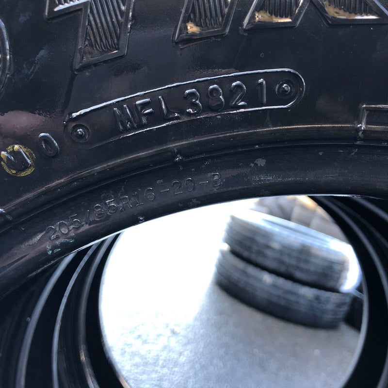 TOYO 205/85R16 M935 中古スタッドレスタイヤ　3本セット:11000円