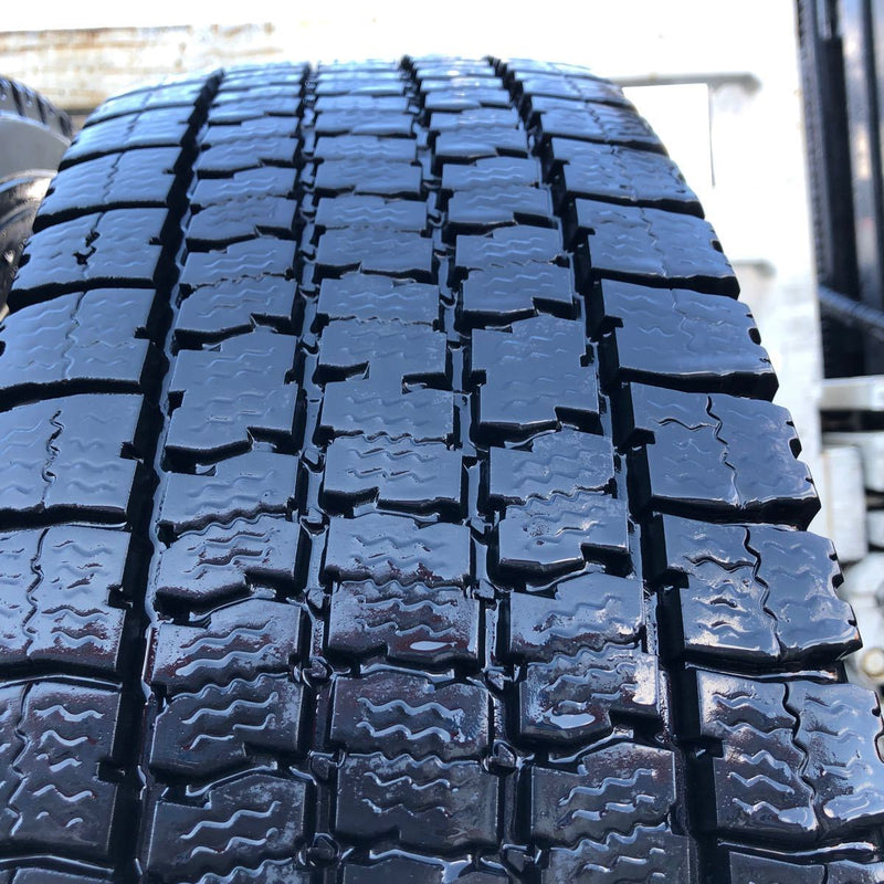 TOYO 205/85R16 M935 中古スタッドレスタイヤ　3本セット:11000円