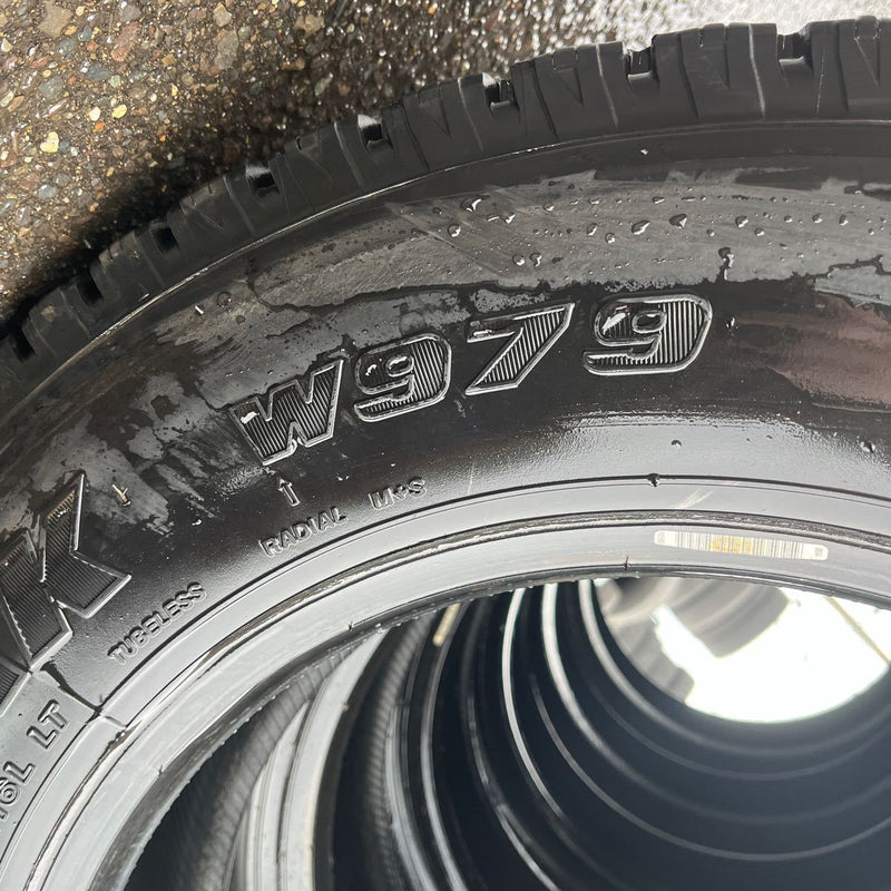 215/70R17.5 BRIDGESTONE 地山中古　 激安美品　6本セット：24000円