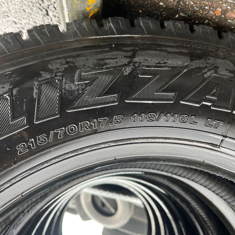 215/70R17.5 BRIDGESTONE 地山中古　 激安美品　6本セット：24000円