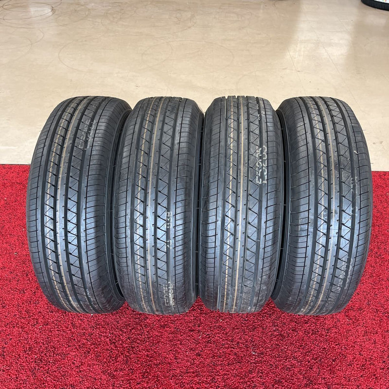 205/70R15C 106/104S 8PR　ヨコハマ　未使用品　激安美品4本セット:34000円