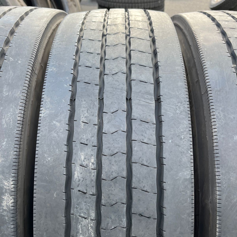 245/70R19.5 DUNLOP, SP122 中古　 激安美品　4本セット：37000円