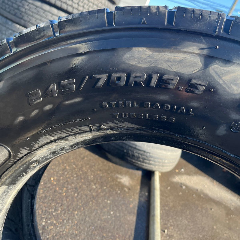 245/70R19.5 DUNLOP, SP688　新車外し　 激安美品　1本セット：13000円