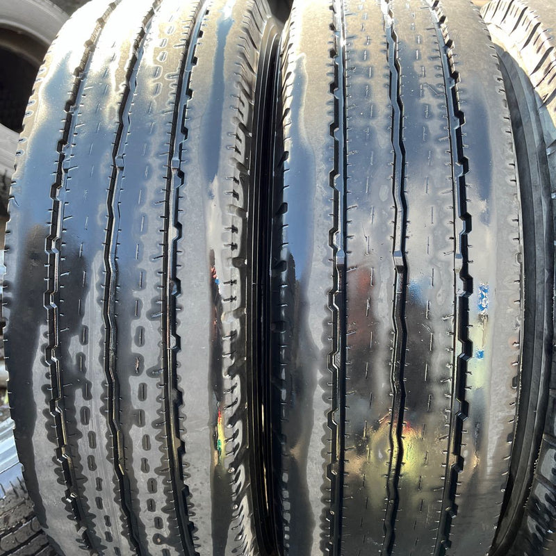 205/70R16 YOKOHAMA, LT151R 中古　 激安美品　6本セット：24000円