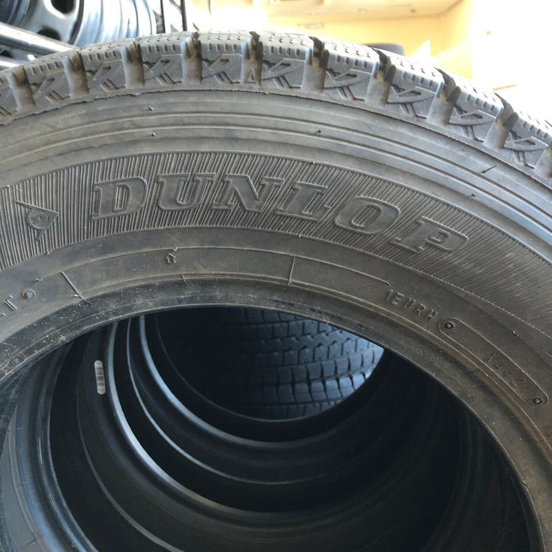 DUNLOP 165/80R14 LT 中古スタッドレスタイヤ4本セット:20000円