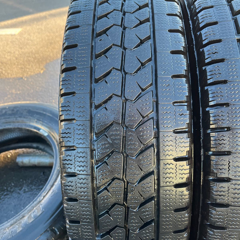 205/70R16 BRIDGESTONE, W979 中古　 激安美品　6本セット：23000円