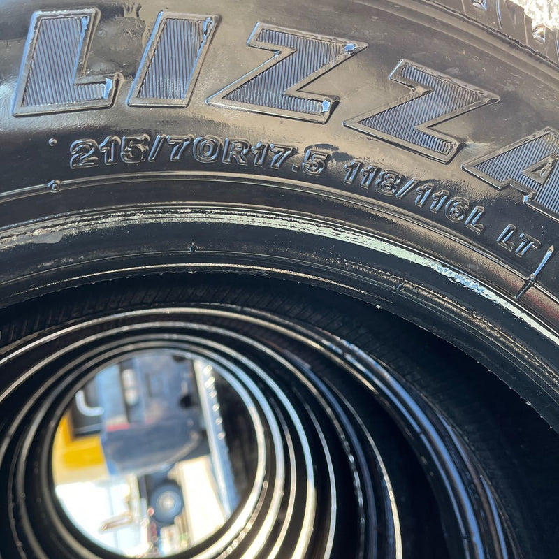 215/70R17.5 118/116 BRIDGESTONE, W979　 中古　　激安美品　6本セット：24000円