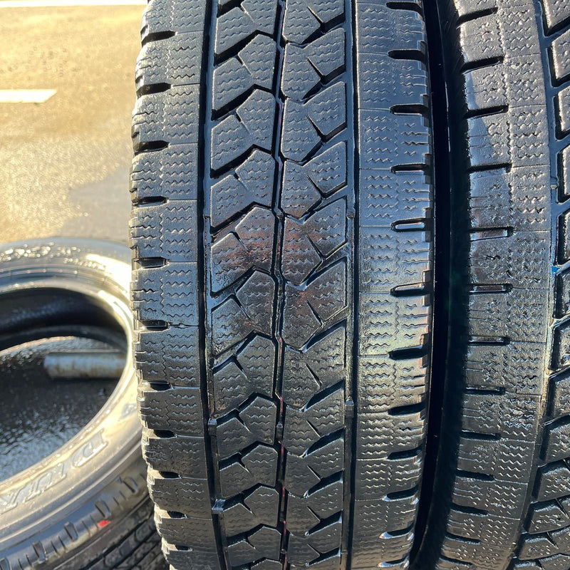 215/70R17.5 118/116 BRIDGESTONE, W979　 中古　　激安美品　6本セット：24000円