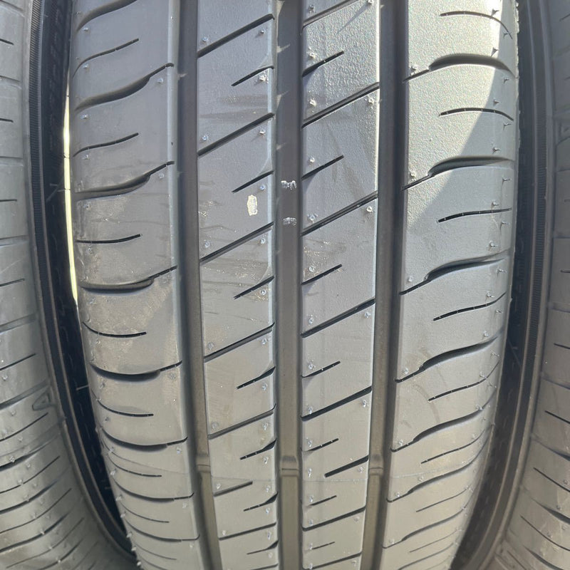 195/65R15 GOOD YEAR, EG02 未使用品　　　4本セット：40000円