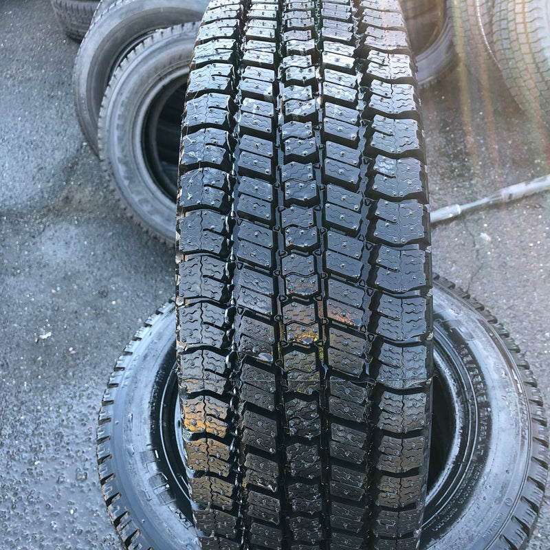 再生タイヤ 185/65R15 M934 イボ付　4本:17500円