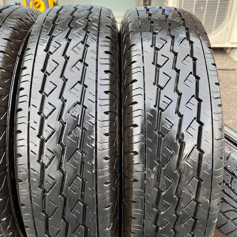 185/80R14 中古　BRIDGESTONE V600 2023年3本　2019年1本　4本セット：18000円　