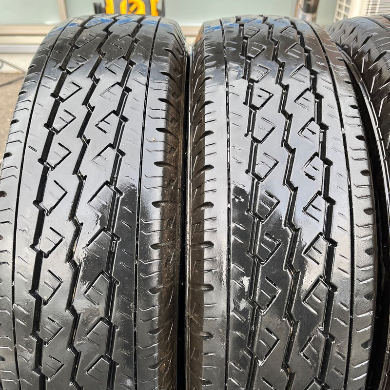 185/80R14 中古　BRIDGESTONE V600 2023年3本　2019年1本　4本セット：18000円　