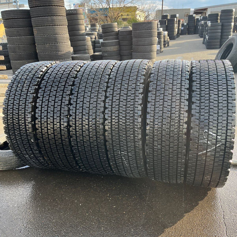 275/80R22.5 BRIDGESTONE, W900 中古　　激安美品　6本セット：99000円