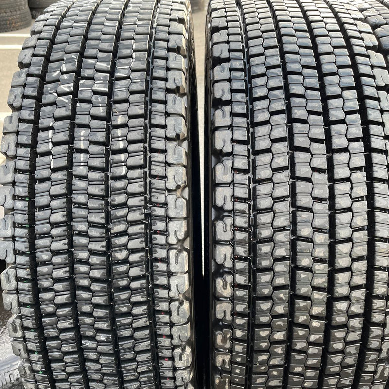 275/80R22.5 BRIDGESTONE, W900 中古　　激安美品　6本セット：99000円