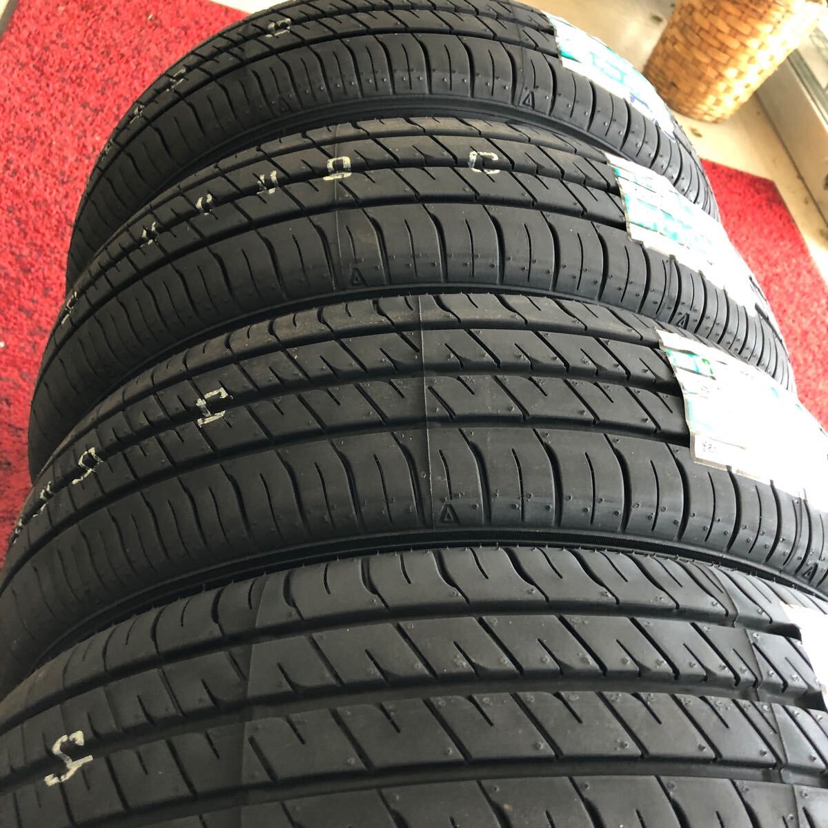 GOODYEAR 155/65R14 EG02 新品2024年製 4本セット:20000円 未 GOODYEAR 155/65R14 EG02 新品2024年製 4本セット:20000円 未