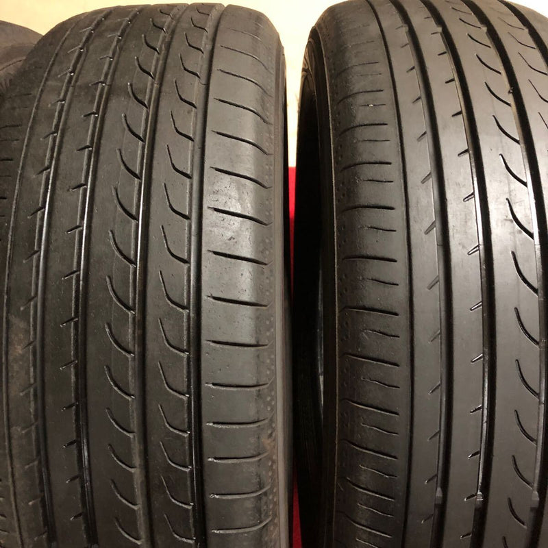 ヨコハマ 215/65R16 RV-02 中古夏タイヤ 2020年 4本セット:20000円