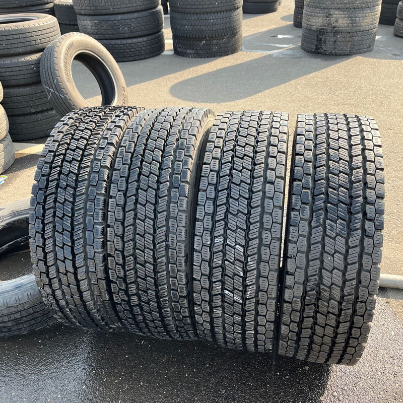 215/70R17.5 YOKOHAMA, 904W 中古　激安美品　4本セット：27000円