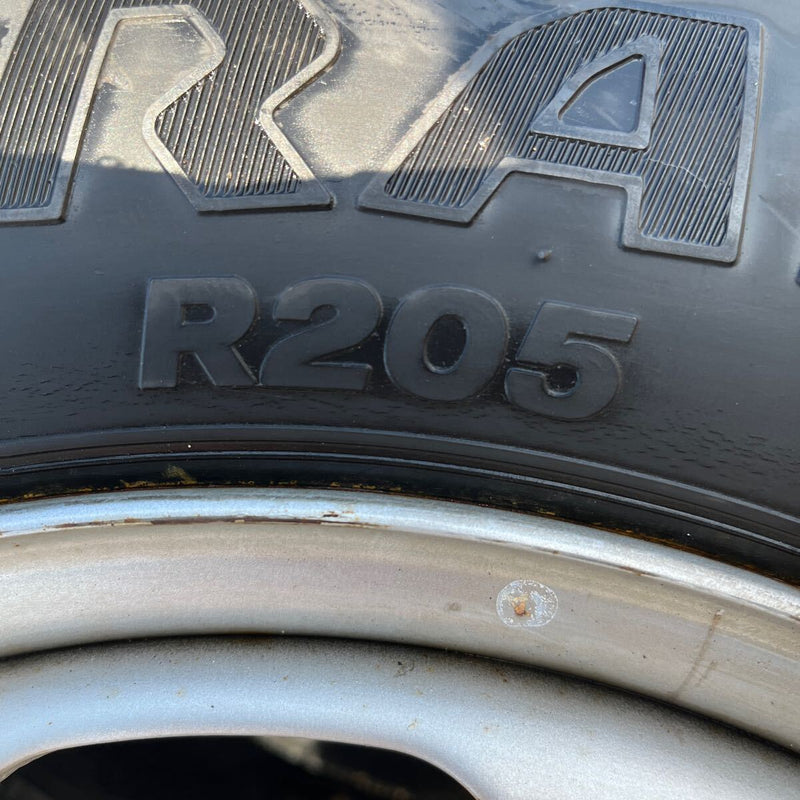 中古鉄ホイールセット　175/75R15 BRIDGESTONE, R205 中古　三菱キャンター６穴　激安美品　6本セット：48000円