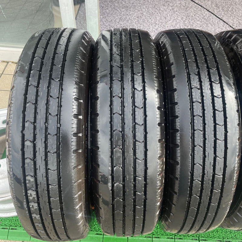 205/70R17.5 地山　ブリヂストン　2020年UP 激安美品　　6本セット：30000円