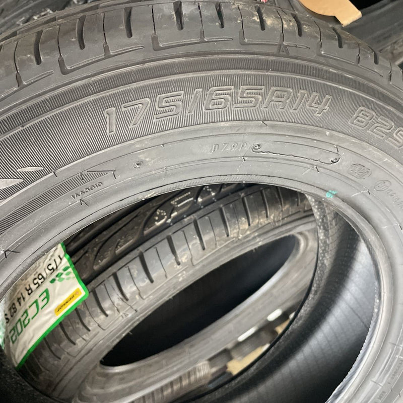 DUNLOP　175/65R14 、EC202　未使用品　年式：2020年　　新品　4本セット：14000円 未使用