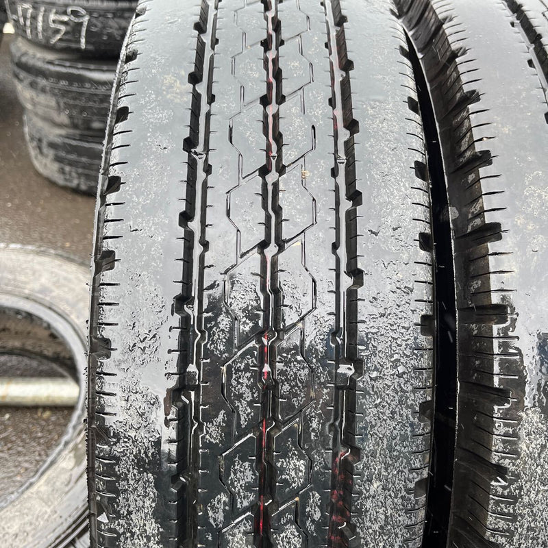 215/70R17.5, 118/116 BRIDGESTONE, R205 中古　激安美品　6本セット：25000円