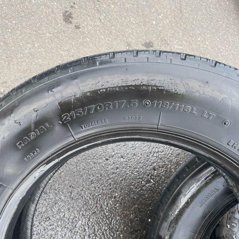 215/70R17.5 中古地山　ブリヂストン　激安美品　　4本セット：16000円