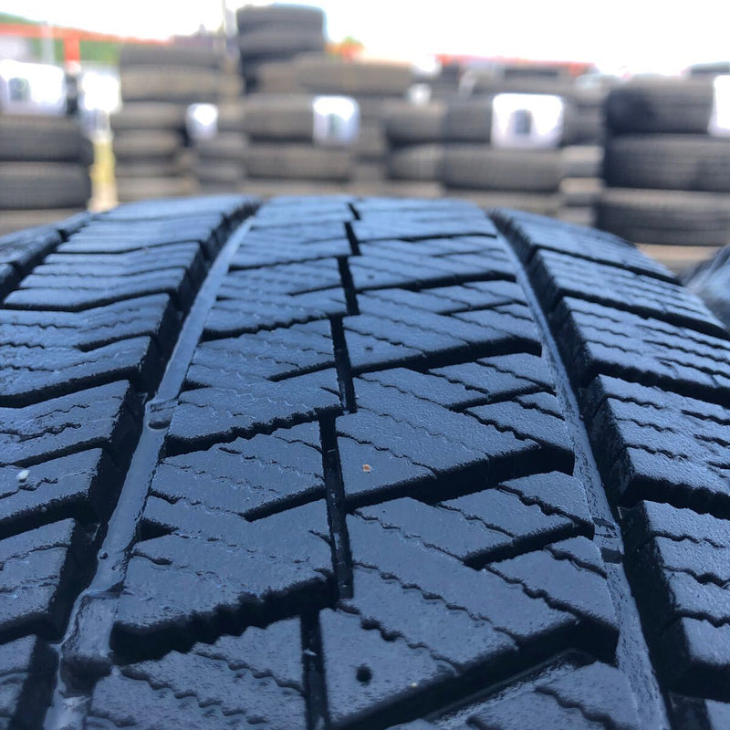 ブリヂストン 215/60R16 VRX2 中古冬タイヤ 2本:8000円