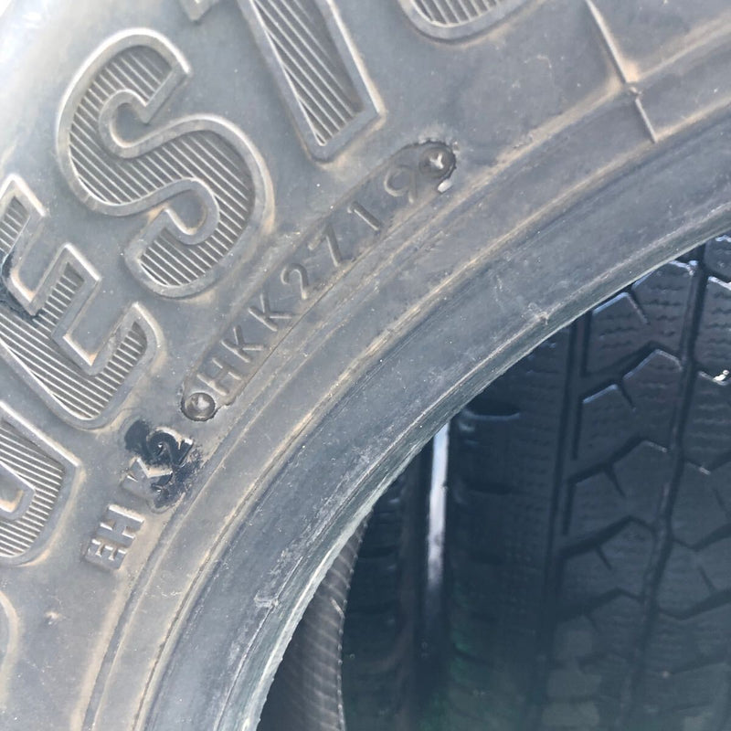 215/70R17.5中古地山　ブリヂストン　2019UP　　4本+1本セット：25000円