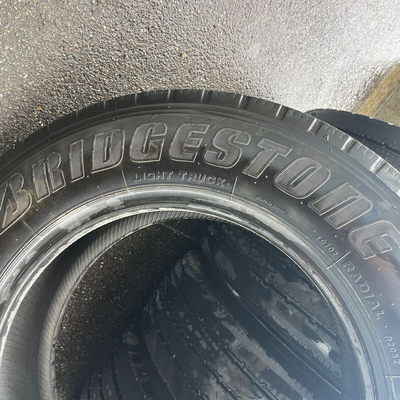 205/70R16 111/109L　ブリヂストン R205 年式2019 　激安美品6本セット:24600円