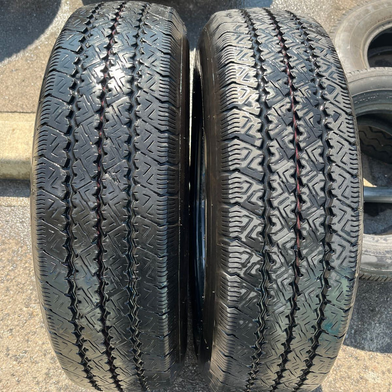 215/70R17.5 ブリヂストン　118/116L, 2017年　激安美品　2本セット：8000円