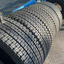 245/70R 19.5 中古地山　ダンロップ　スタッドレスタイヤ　激安美品　4本セット＋1本：35000円(船岡倉庫④)