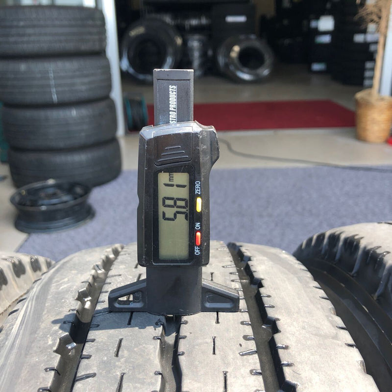205/70R16 LT 12PR YOKOHAMA LT151R 中古夏タイヤ 、6本セット：24000円