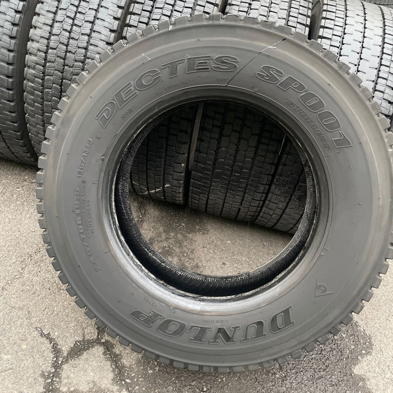 245/70R19.5 スタッドレスタイヤ　中古地山　ダンロップ　激安美品　8本セット：47000円(船岡倉庫(24))