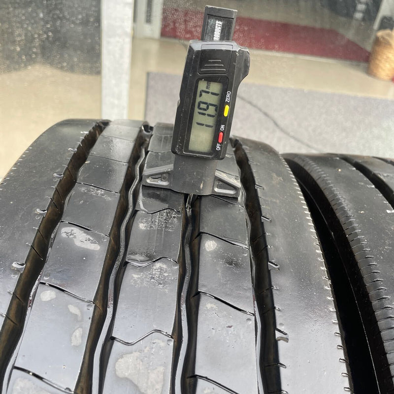 215/70R17.5. 中古地山　ダンロップ　2021年 激安美品　　6本セット：42000円