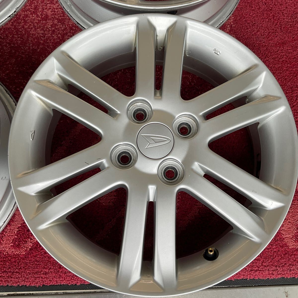 アルミホイール 15×4.5J PCD:100 4穴 オフセット:45 軽用15インチ 