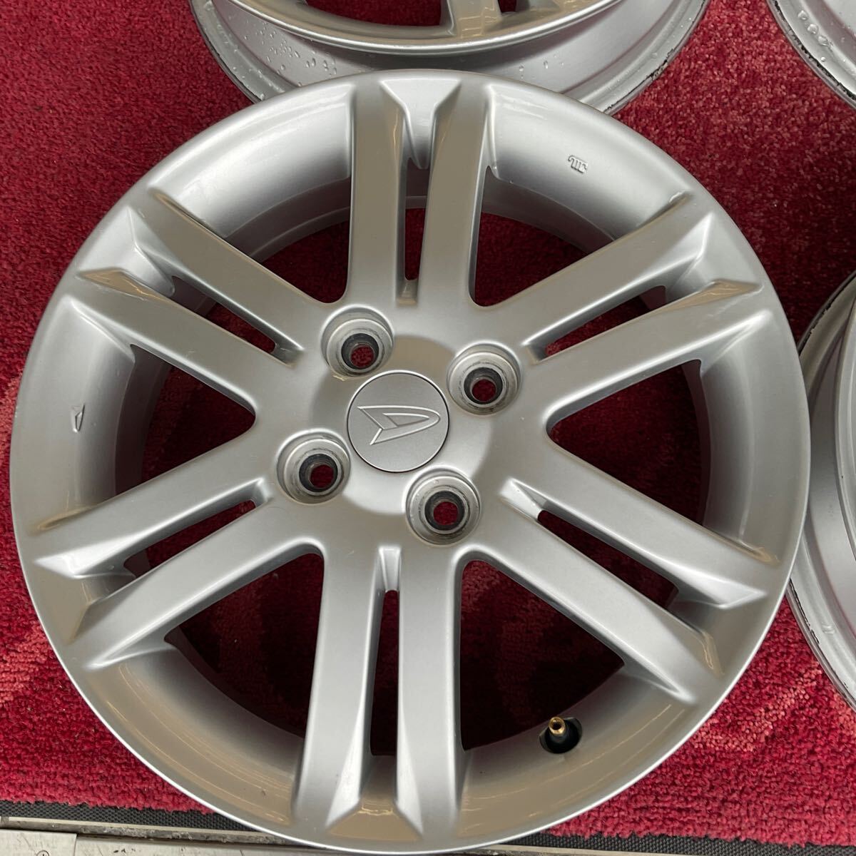 アルミホイール 15×4.5J PCD:100 4穴 オフセット:45 軽用15インチ