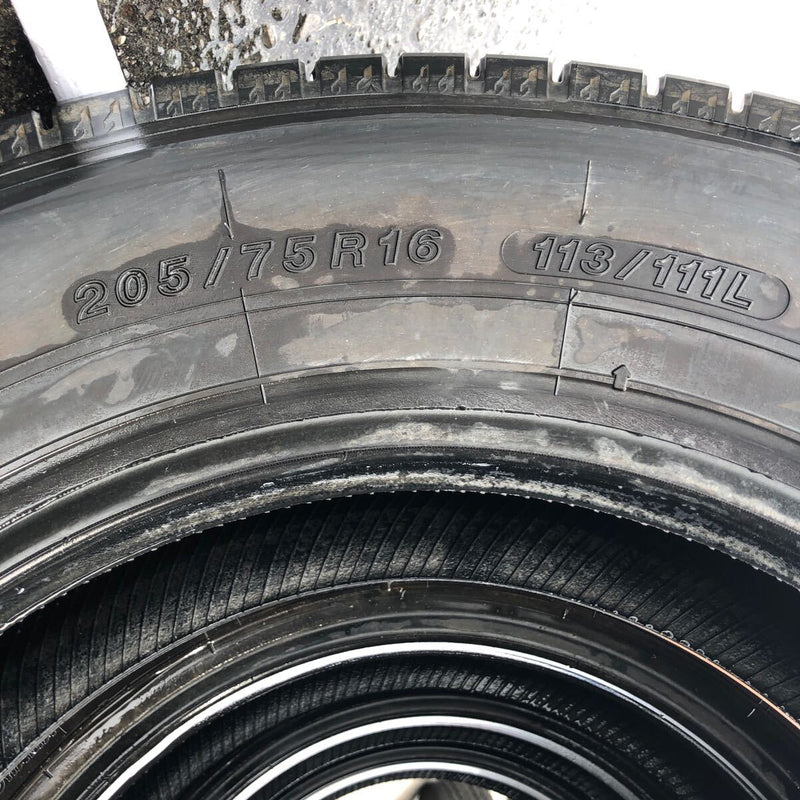 205/75R16 YOKOHAMA 113/111L, 12PR, 中古　激安美品　　4本セット：18000円