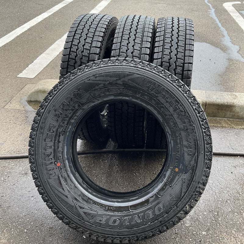 185/80R14 97/95N LT ダンロップ　スタッドレスタイヤ中古　2019年美品　　4本セット：16000円