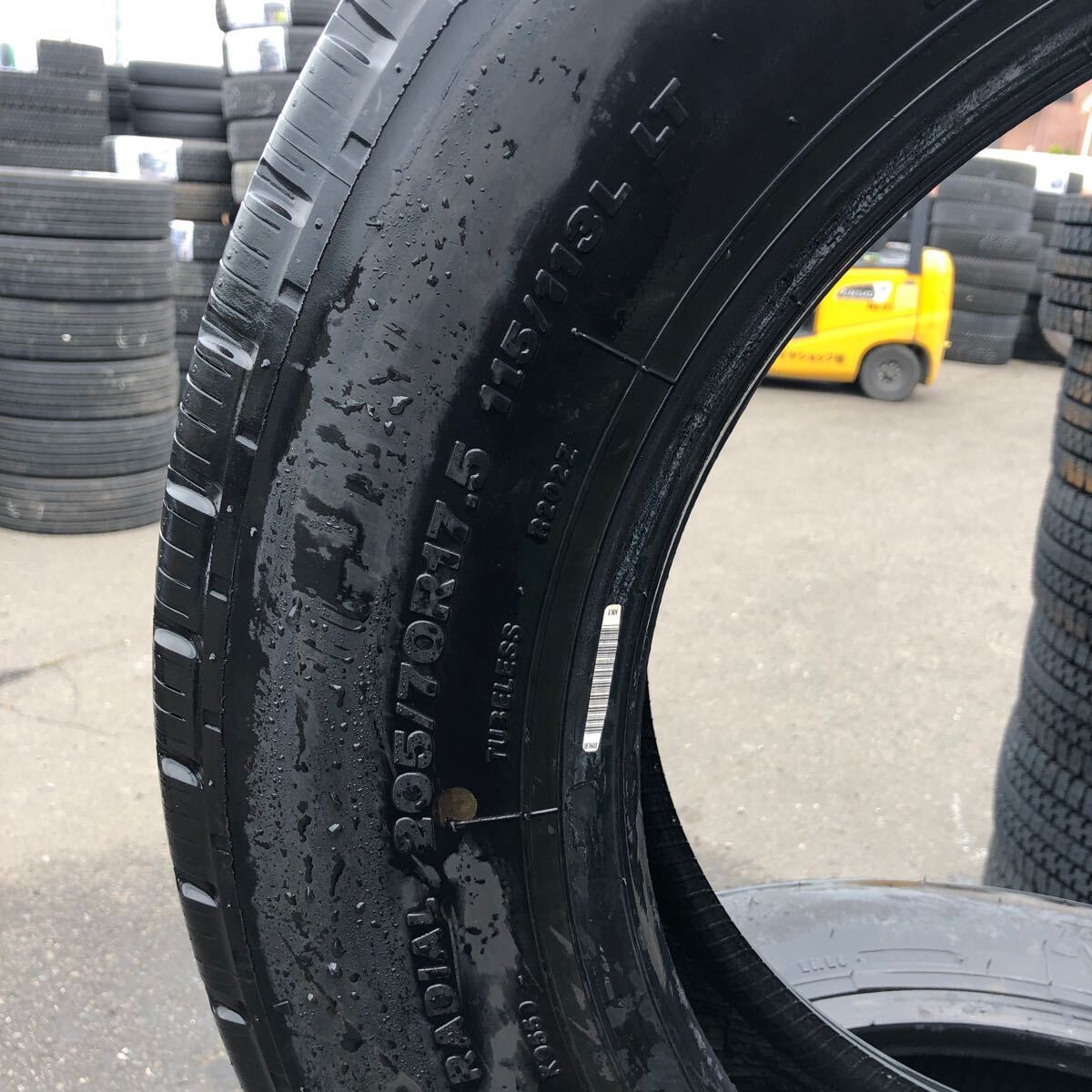 ブリヂストン 205/70R17.5 R202LT 中古夏タイヤ 6本:36000円 | 桜国際 