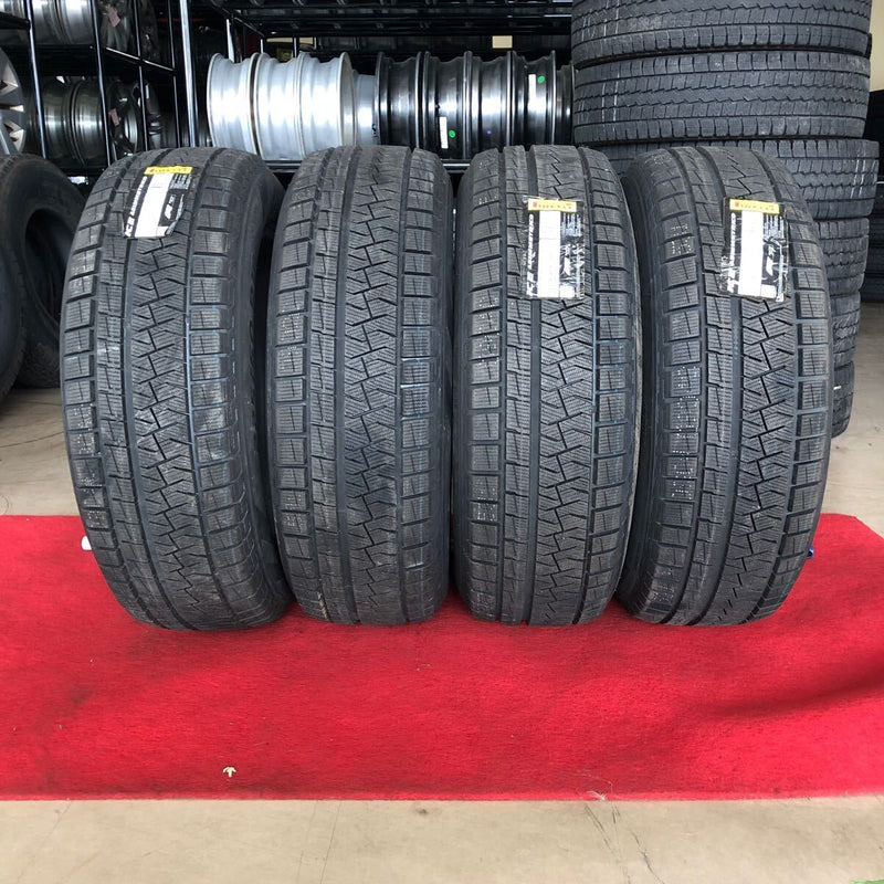 225/60R18 ピレリ　新品未使用　年落ち　2021年製　4本セット:52000円