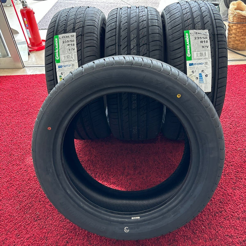 235/50R18 97V 海外製　夏タイヤ2024年製新品　4本セット：36000円 未使用